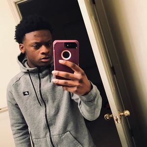 Meet your Posher, Aaron